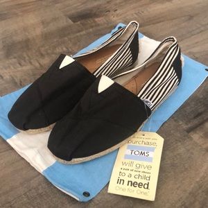 New! TOMS Espadrilles